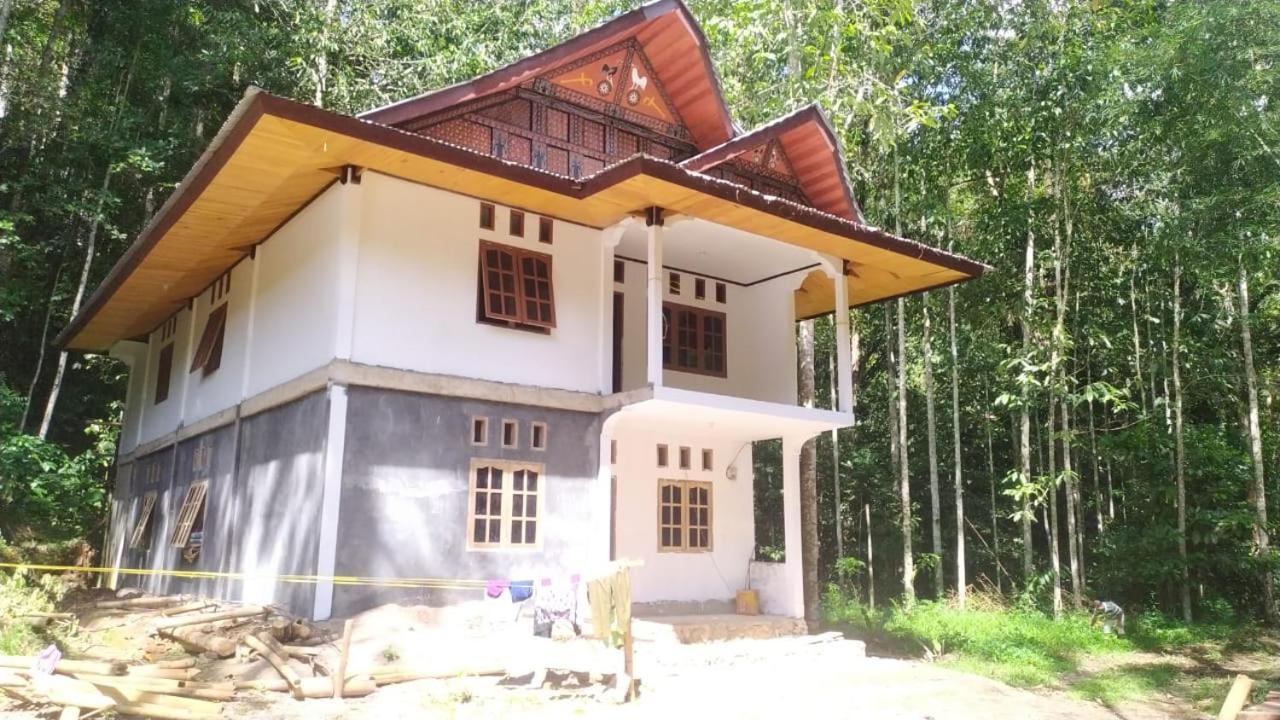 Sugi House Toraja - Villa Penginapan Sewa Harian Rantepao Luaran gambar